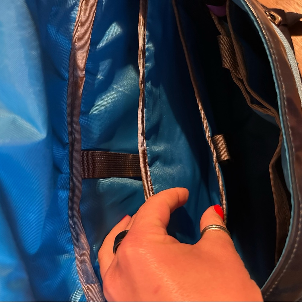 Patagonia Teal and Black Men's Messenger Bag - Picture 5 of 7